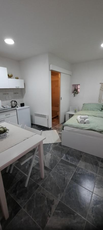 Studio Apartman Centar Varaždin Exterior foto